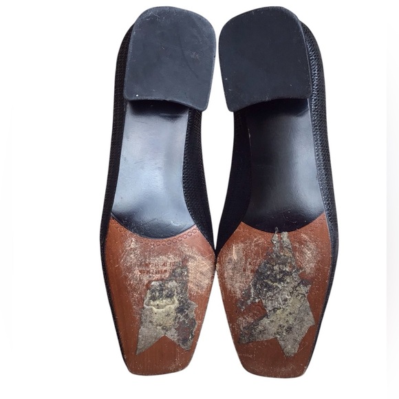 Stuart Weitzman Black Leather Slip On Heeled Shoes Size 5B - Picture 8 of 8